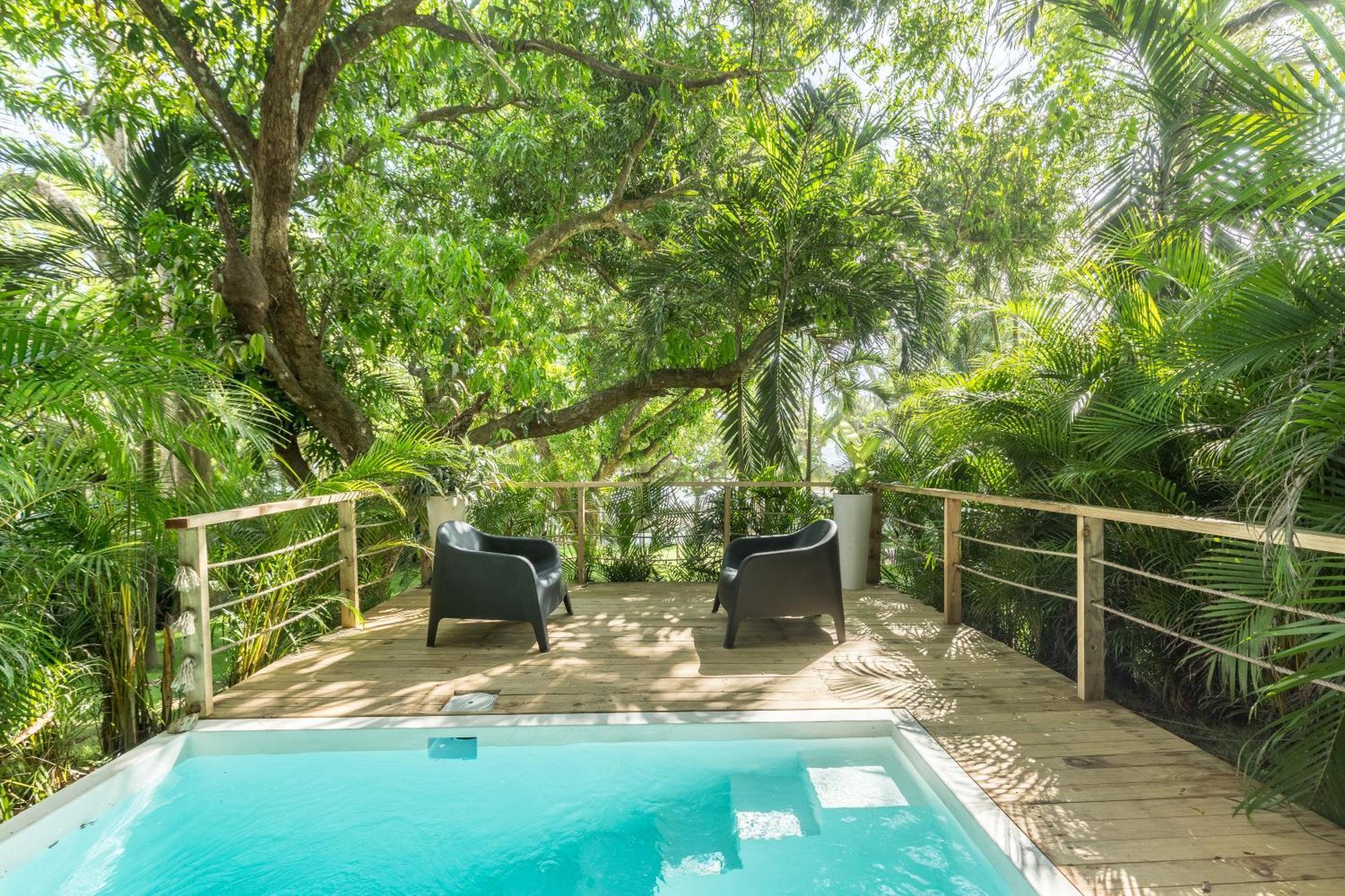 Gigi Brown Beachfront Santa Teresa Malpais Room photo
