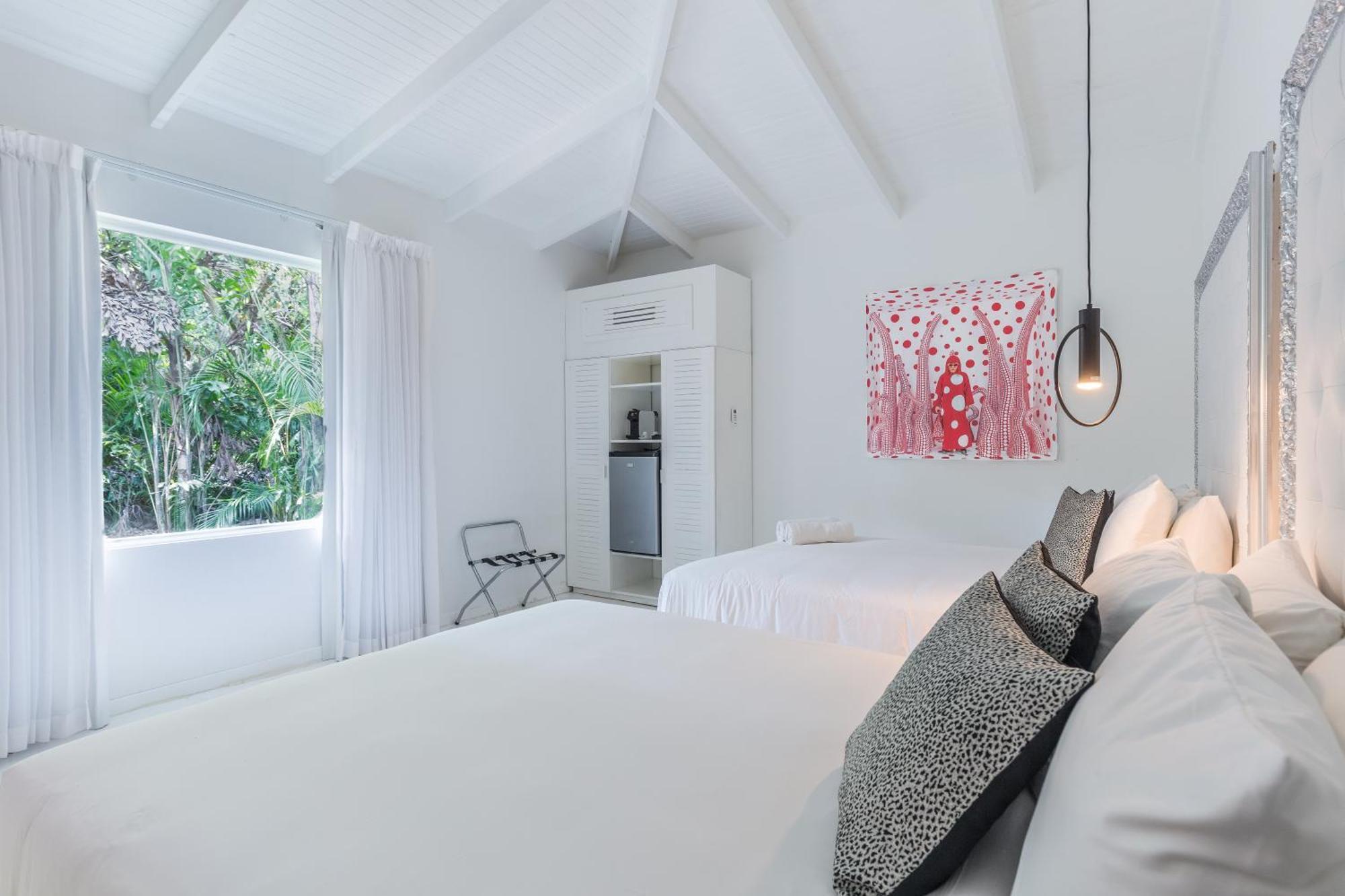 Gigi Brown Beachfront Santa Teresa Malpais Room photo